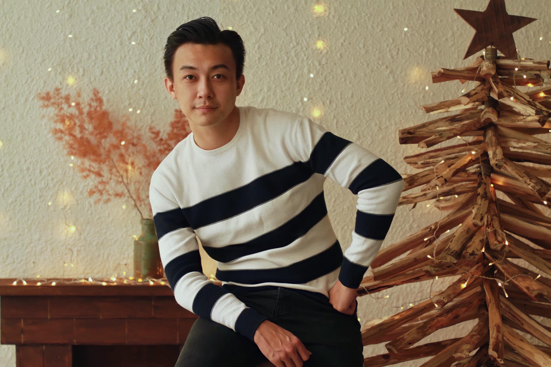 Phan Tô Ny - chồng sắp cưới của Hoa hậu biển Lê Âu Ngân Anh có phong cách thời trang chuẩn quý ông - Ảnh 1