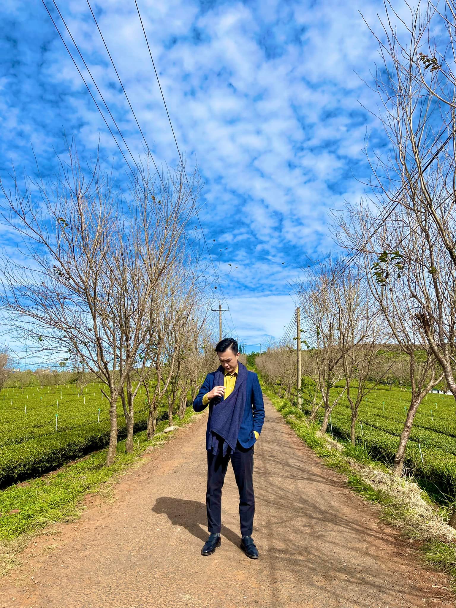 Phan Tô Ny - chồng sắp cưới của Hoa hậu biển Lê Âu Ngân Anh có phong cách thời trang chuẩn quý ông - Ảnh 3