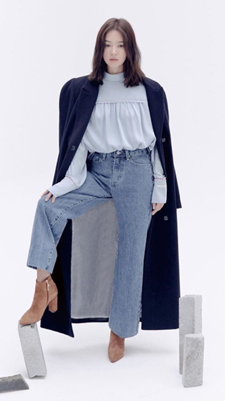 Song Hye Kyo thiên vị trang phục màu navy - Ảnh 3