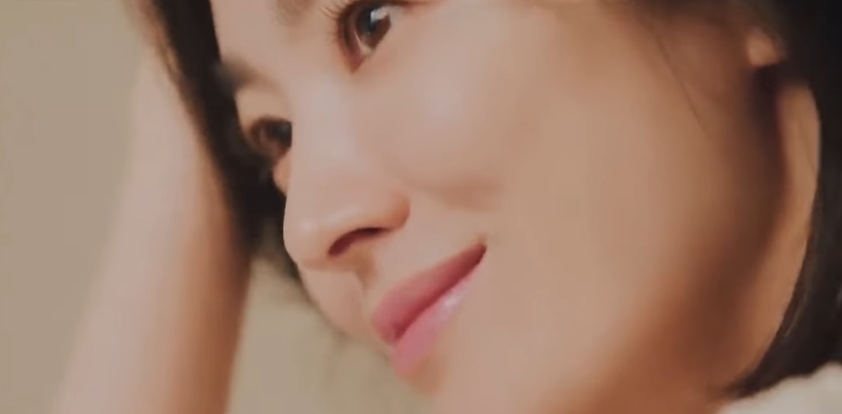 Nhan sắc siêu thực của Song Hye Kyo trong clip quảng cáo son mới gây rúng động - Ảnh 1