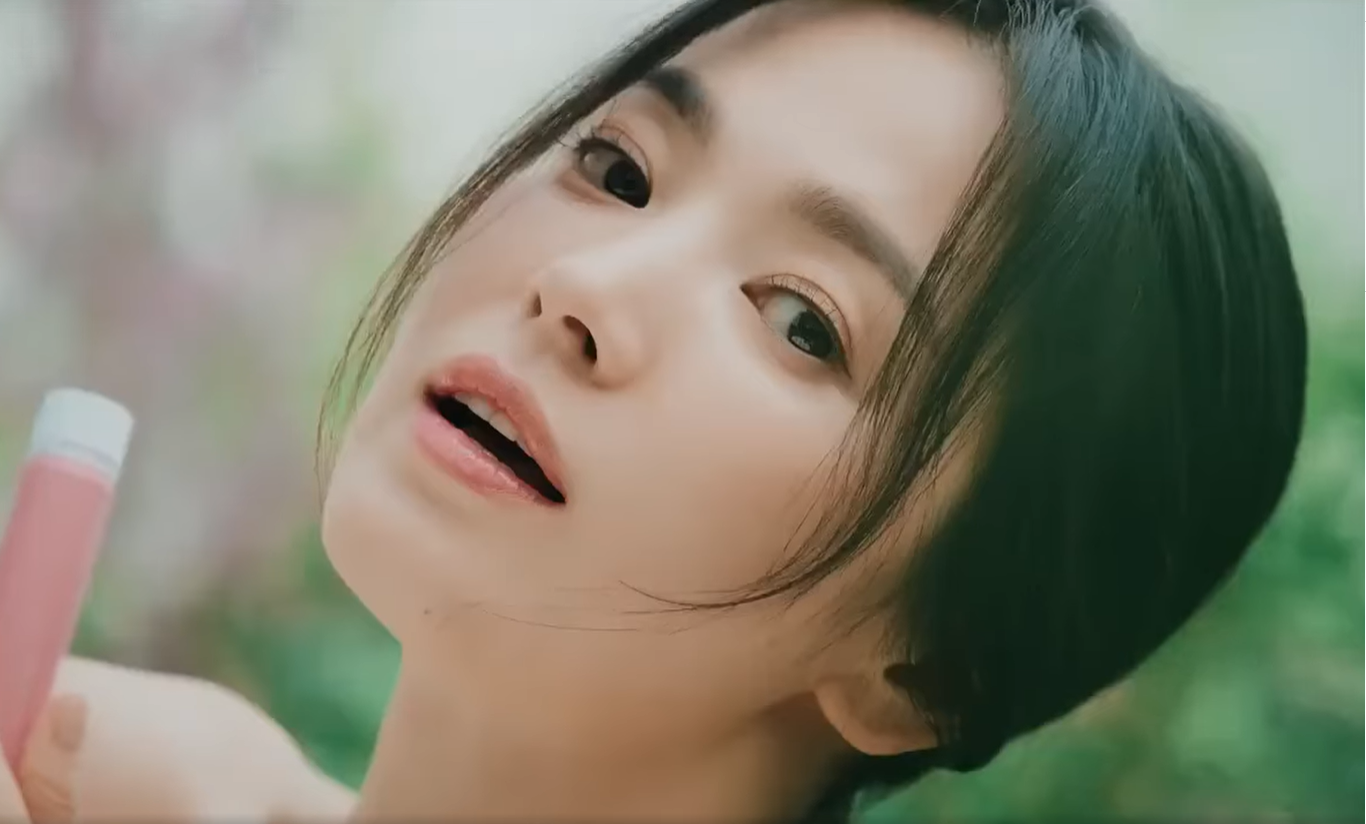 Nhan sắc siêu thực của Song Hye Kyo trong clip quảng cáo son mới gây rúng động - Ảnh 5