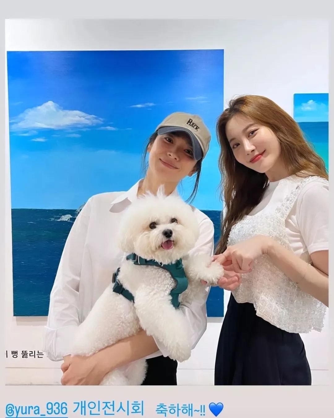 Song Hye Kyo luôn đội mũ trong trang phục đời thường - Ảnh 19