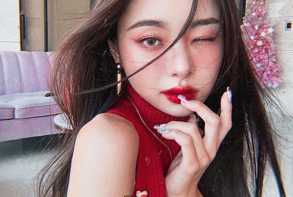 Tuyệt chiêu makeup của nữ thần Song Ji A và "em bé" Jang Won Young