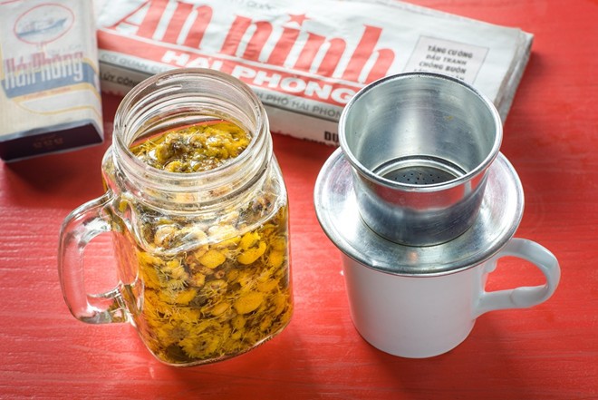 Trà hoa cúc - thức uống dân dã nhưng ngon nổi tiếng của Hải Phòng