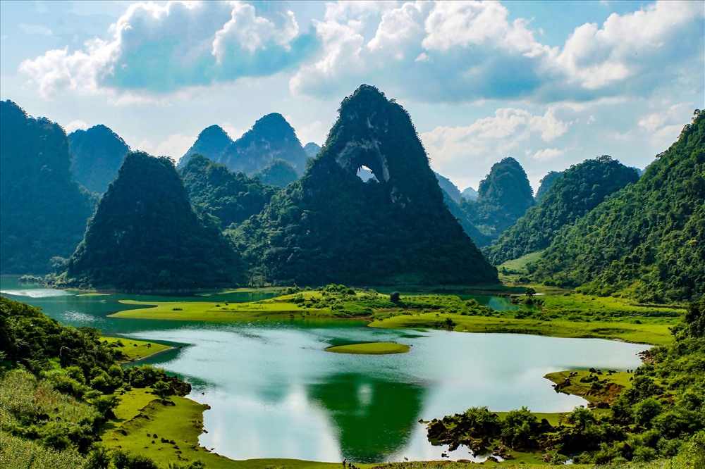 Núi Mắt Thần,