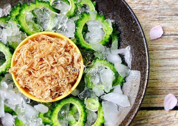 Cách làm gỏi khổ qua chà bông, mới ăn thì đắng, càng ăn càng ghiền