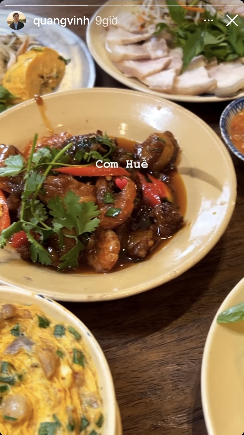 Bữa cơm Huế của Quang Vinh hôm nay có tôm rim thịt, trứng đúc thịt, thịt luộc... tuy đơn giản nhưng rất 'đưa' cơm.
