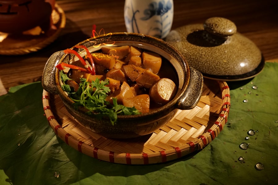 Cách làm món nấm đùi gà kho tiêu, món chay hao cơm cho ngày gió về