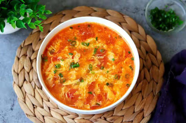 Cách nấu món canh cà chua trứng đúng điệu, ngon, nhanh và không tanh - Ảnh 1
