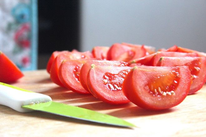 Cách nấu nướng bún thịt băm quả cà chua giản dị và đơn giản, chỉ 15 phút là sở hữu ngay lập tức bữa sáng sủa ngon mồm - Hình ảnh 3