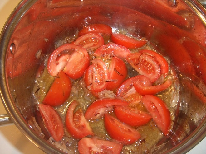 Cách nấu nướng bún thịt băm quả cà chua giản dị và đơn giản, chỉ 15 phút là sở hữu ngay lập tức bữa sáng sủa ngon mồm - Hình ảnh 4