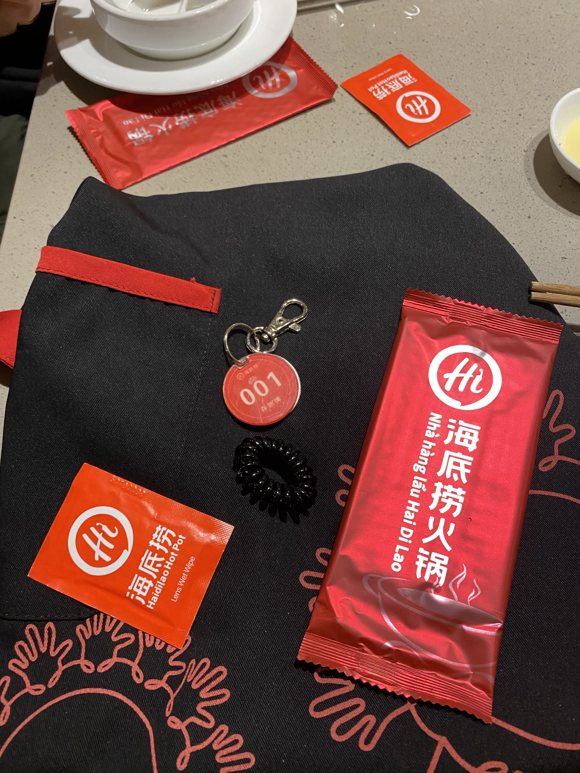 Giải mã lí do chuỗi lẩu Haidilao dù giá thành cao nhưng không bao giờ vắng khách - Ảnh 1
