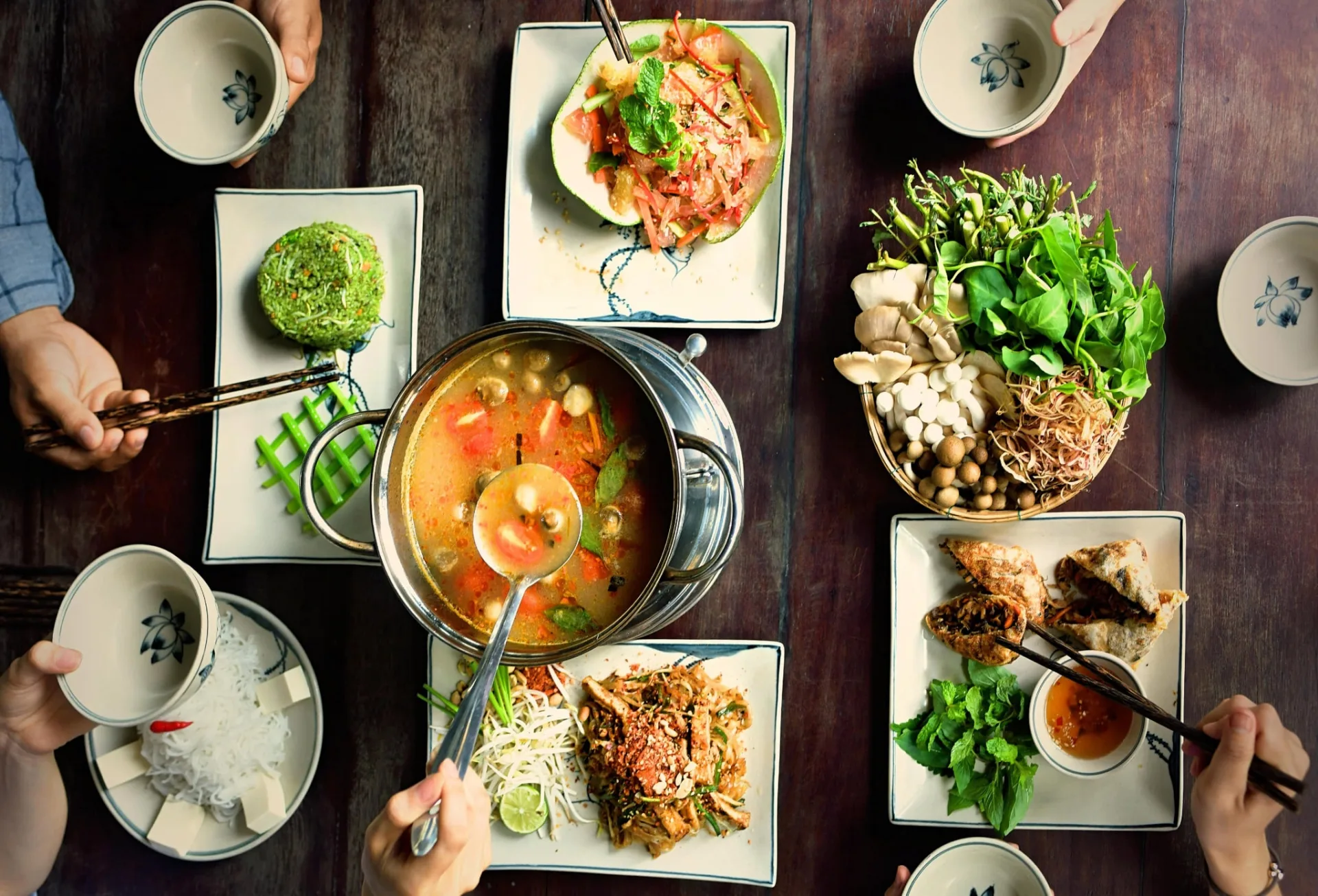 7 nhà hàng tại Sài Gòn nổi tiếng với đồ ngon, view đẹp mà bạn không nên bỏ qua dịp 8/3 - Ảnh 1