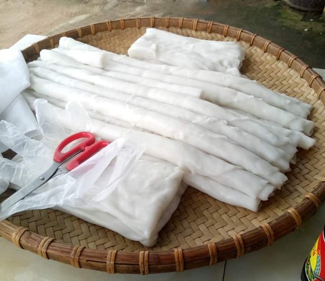 Bánh gật gù, món bánh chỉ toàn bột là bột vẫn được yêu thích ở Tiên Yên, Quảng Ninh - Ảnh 2