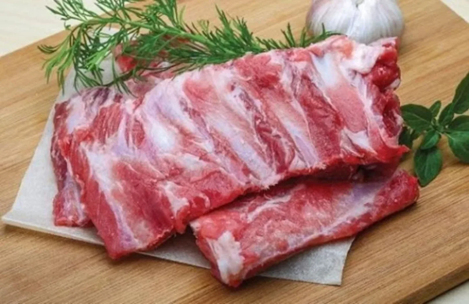 Cách làm sườn ram mặn mềm thơm, chỉ 20 phút là có món bắt cơm cho bữa cơm chiều - Ảnh 1