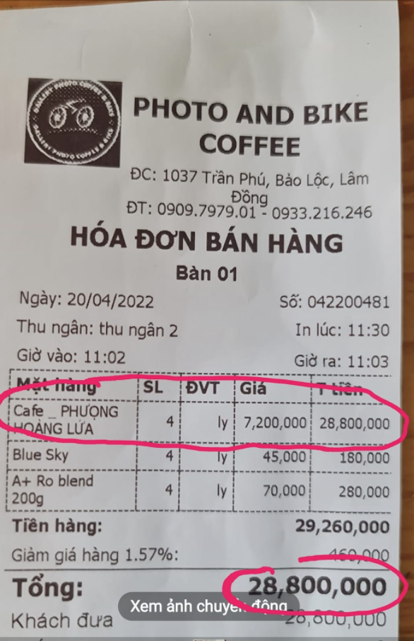 4 ly cà phê với mức giá 7.2 triệu đồng/ 1 ly khiến nhiều người ngỡ ngàng. Ảnh: Photo & bike Coffee Cafe săn mây.