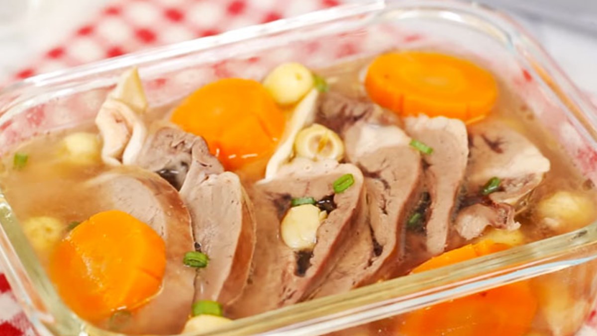 Cách làm tim heo hầm hạt sen ngon bổ, phù hợp để bồi bổ, lấy sức