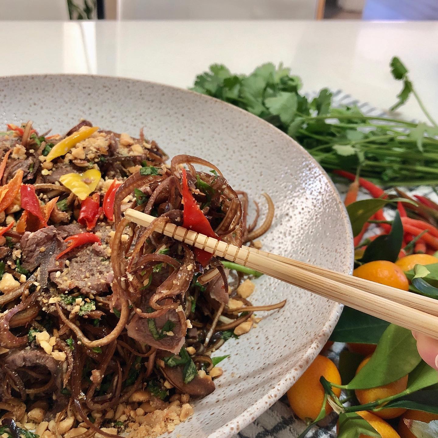 Cách làm gỏi bắp bò hoa chuối thanh đạm, dễ làm mà không lo bị thâm đen - Ảnh 2