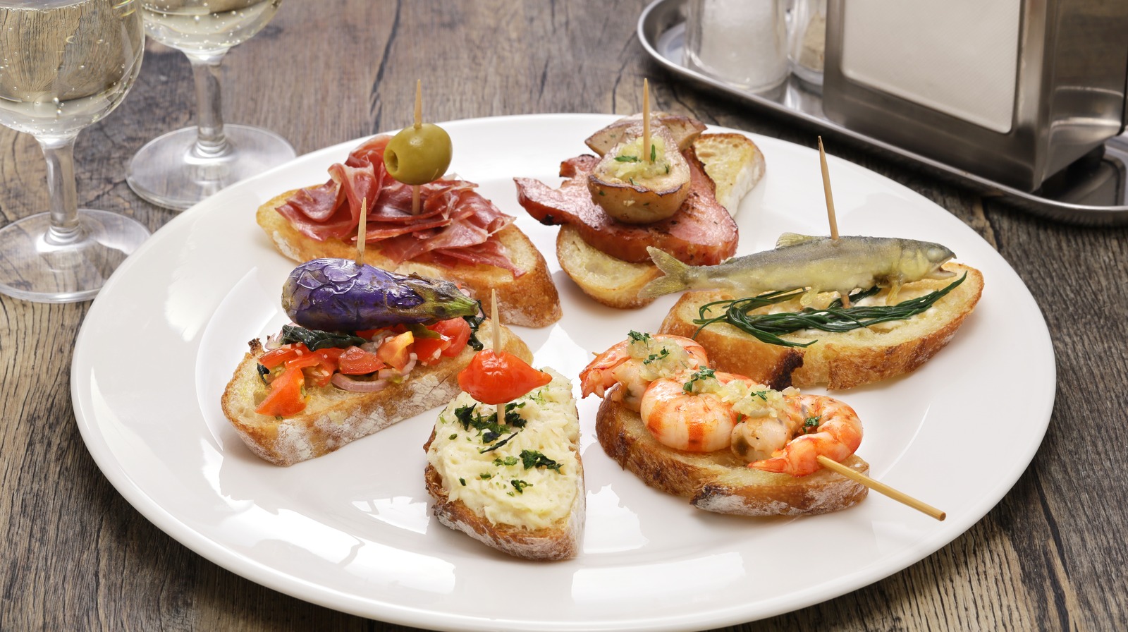Cicchetti, món ăn nhẹ với những sáng tạo của đầu bếp được coi như một phần của Venice - Ảnh 5
