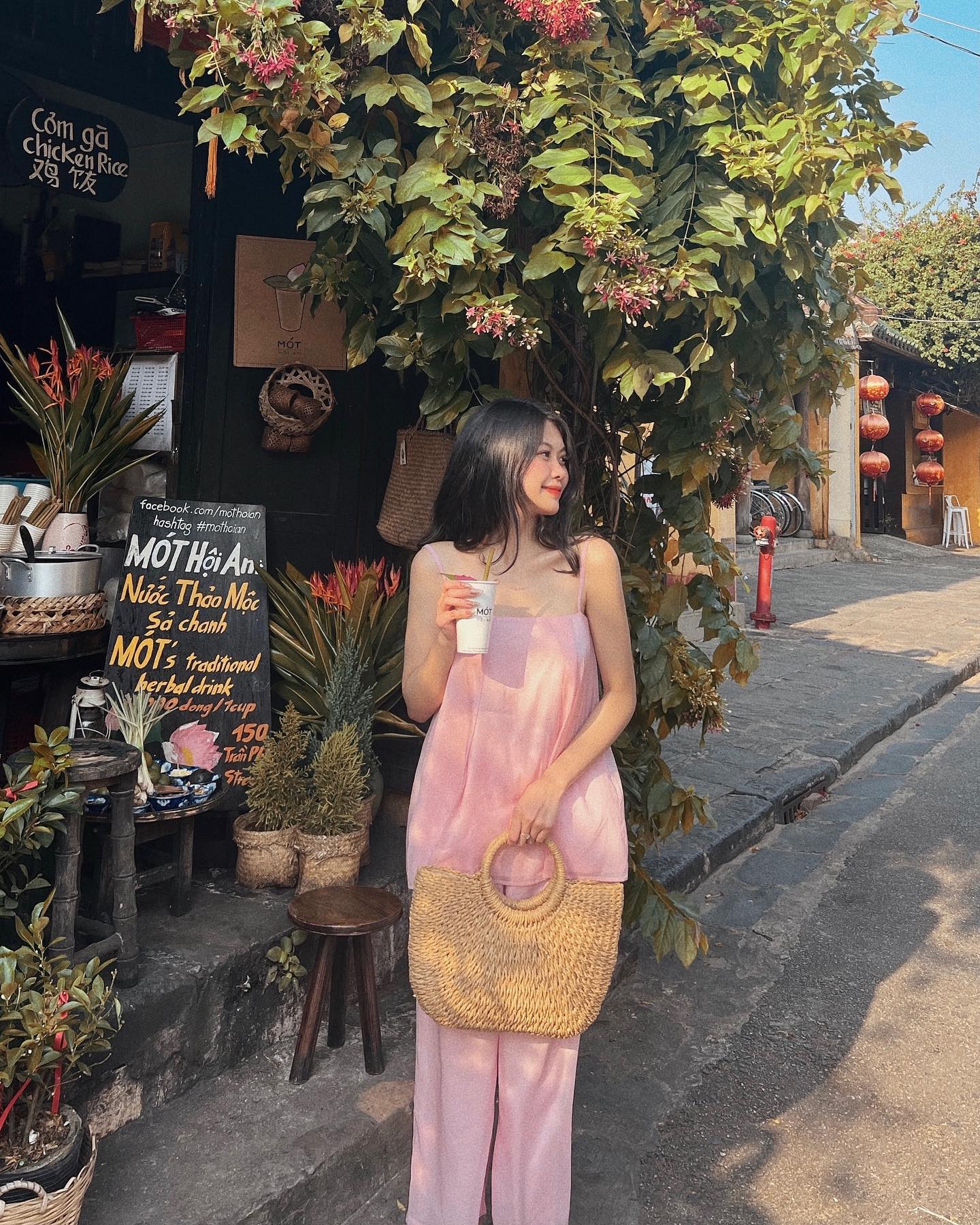 Mót Hội An tăng giá 50% nhưng chất lượng khiến dân tình đồng loạt… chê chán - Ảnh 1