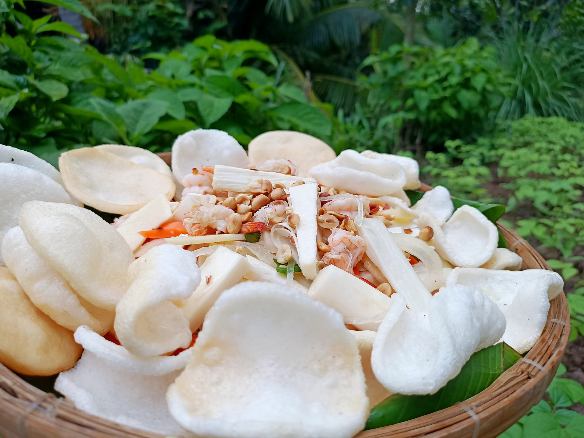 5 món gỏi “ăn là nghiền” ở miền Tây, đặc biệt từ nguyên liệu cho đến cách chế biến - Ảnh 1