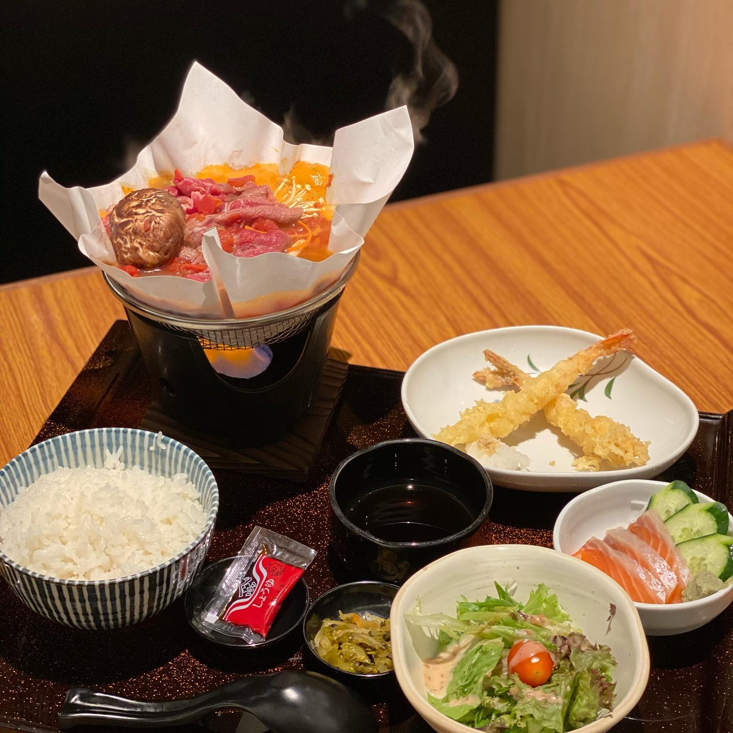 Kami Nabe, món lẩu giấy lạ miệng mà không phải ai cũng biết của xứ sở mặt trời mọc Nhật Bản - Ảnh 1