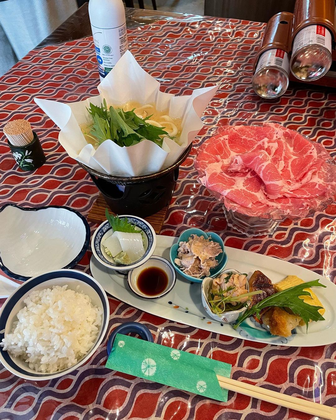 Kami Nabe, món lẩu giấy lạ miệng mà không phải ai cũng biết của xứ sở mặt trời mọc Nhật Bản - Ảnh 1