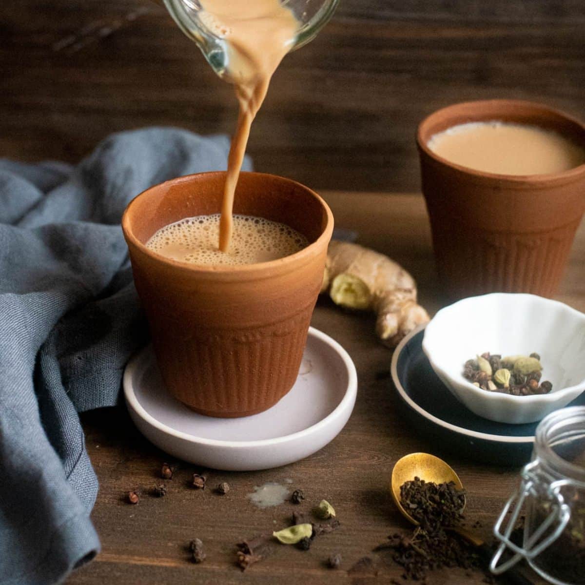 Masala Chai, món trà sữa thảo mộc có vị cay lạ miệng nổi tiếng của Ấn Độ - Ảnh 6