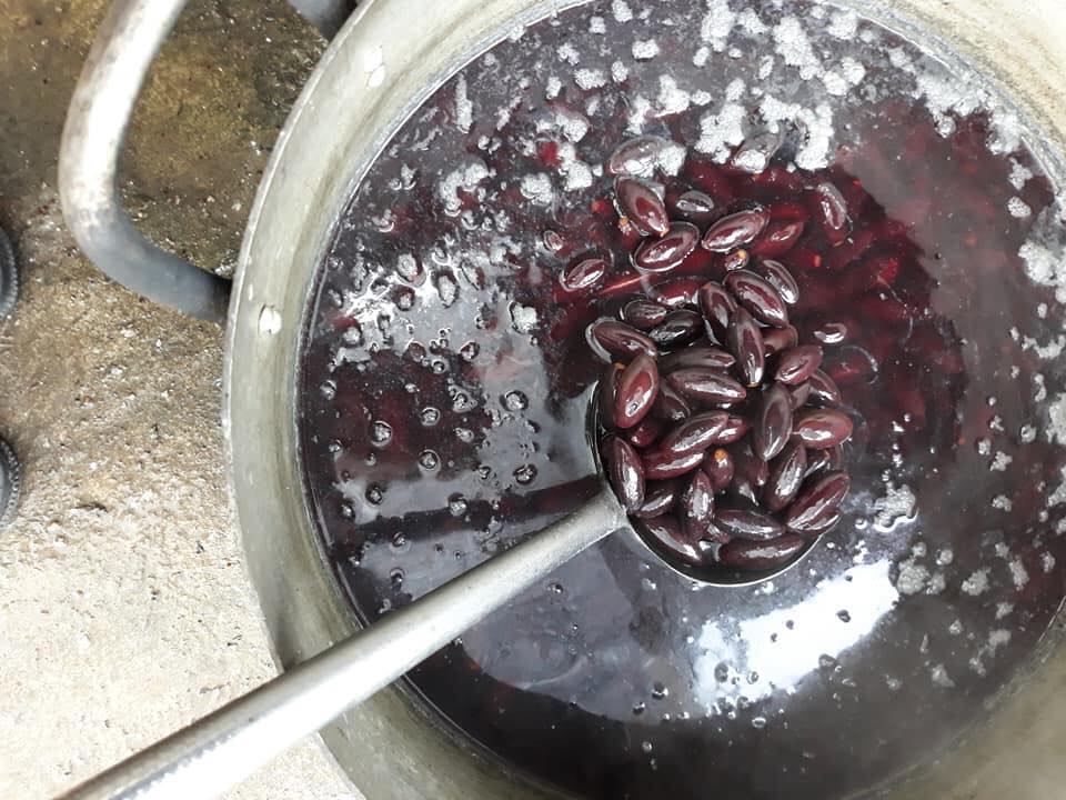 Nham trám, món đặc sản có cách chế biến kỳ công của mảnh đất Hà Châu, Thái Nguyên - Ảnh 1