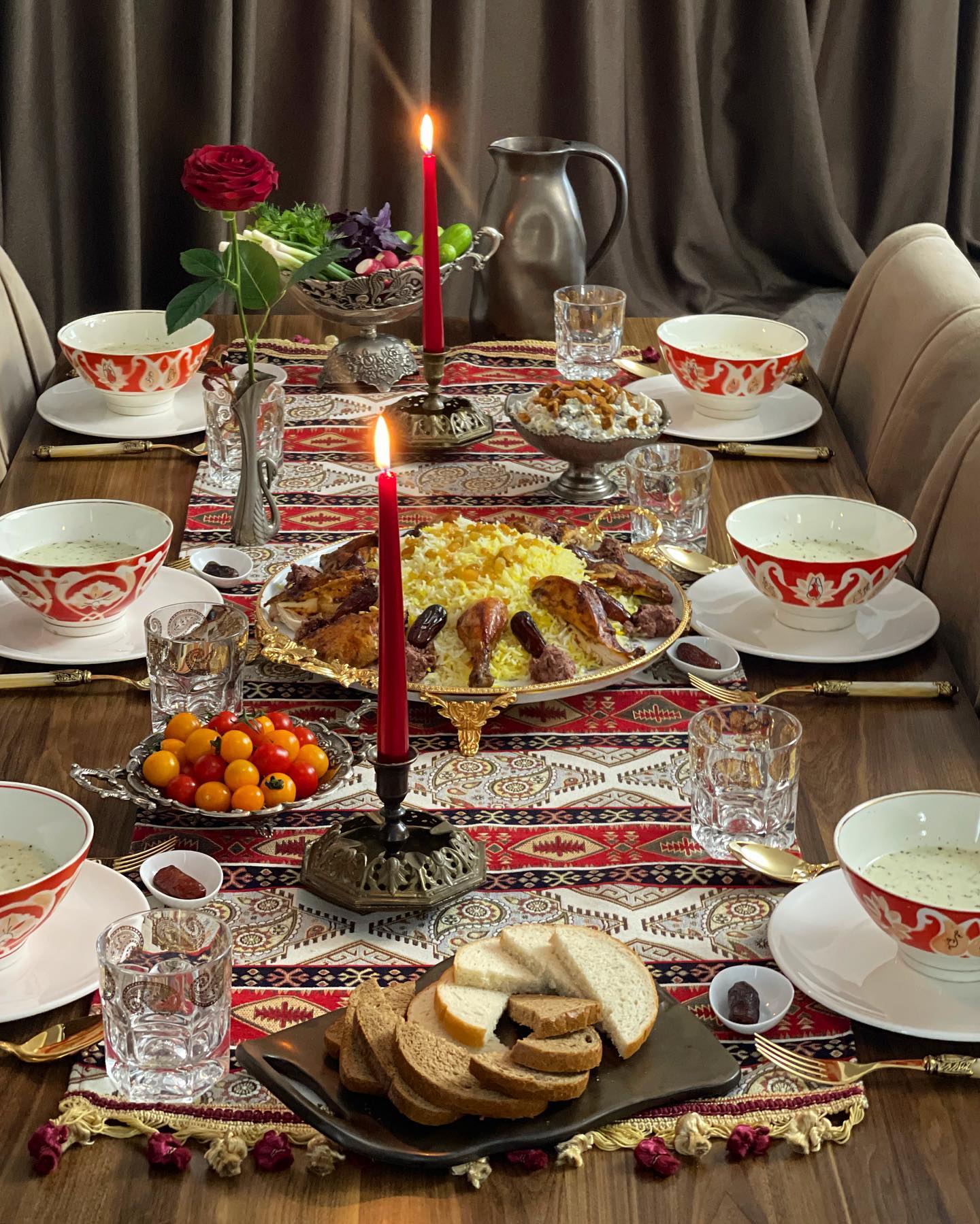 Plov, món cơm quốc dân vốn chỉ dành cho giới quý tộc ở đất nước Trung Á Uzbekistan - Ảnh 1