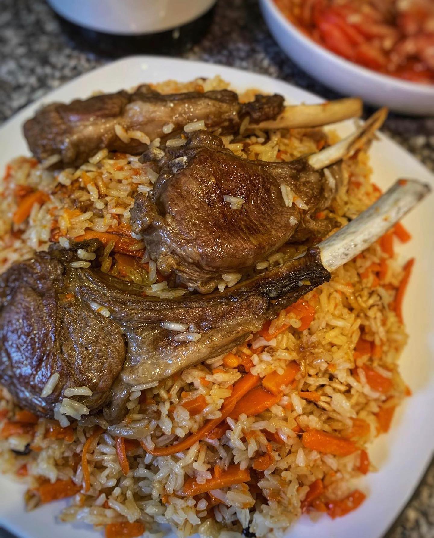 Plov, món cơm quốc dân vốn chỉ dành cho giới quý tộc ở đất nước Trung Á Uzbekistan - Ảnh 1