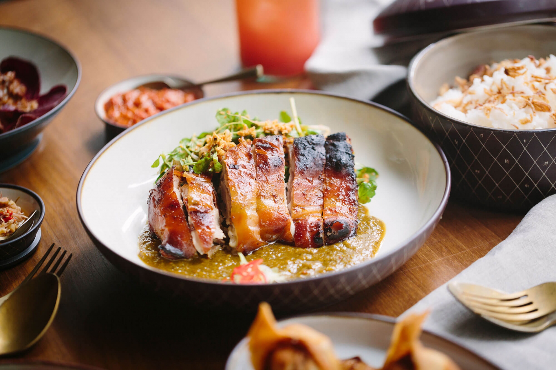 7 món đặc sản làm nên ẩm thực Indonesia, món số 7 nổi tiếng ở nhiều nước Đông Nam Á - Ảnh 1