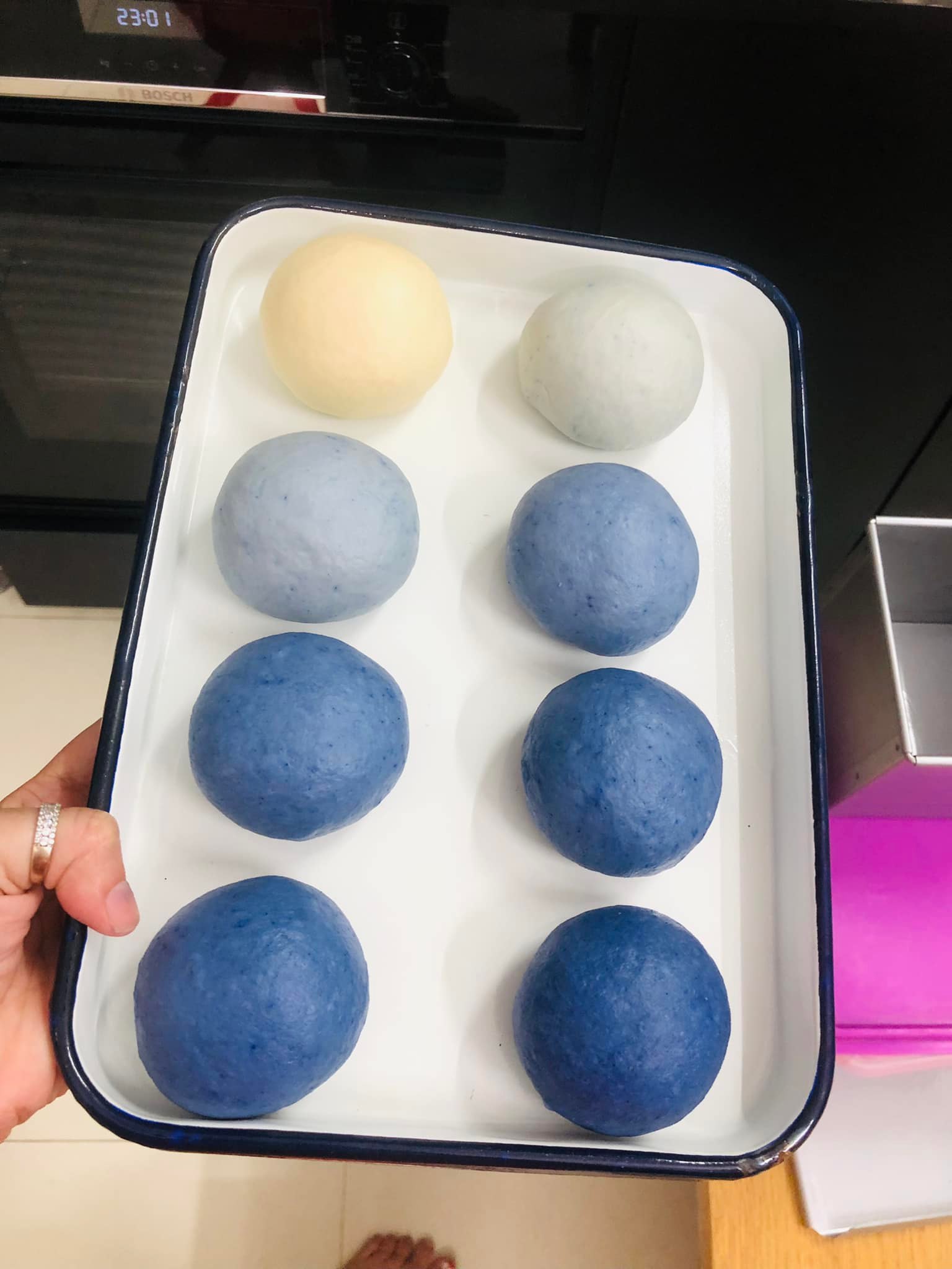 Cách làm bánh mì phong cách ombre đơn giản, đẹp mắt, sống ảo cực “ăn hình” - Ảnh 6