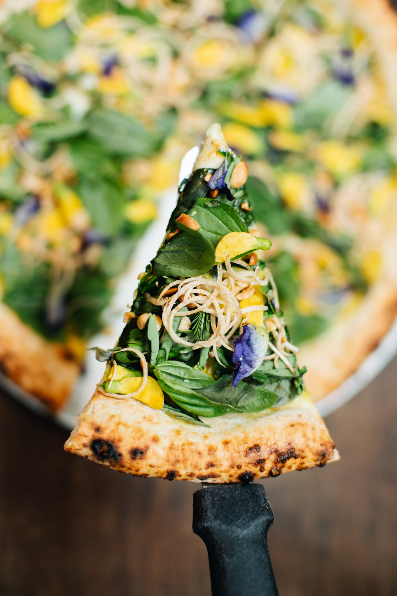 Đến 4P’s ăn Pizza Num Banh Chok, sự kết hợp ấn tượng giữa Pizza và đặc sản Campuchia - Ảnh 4