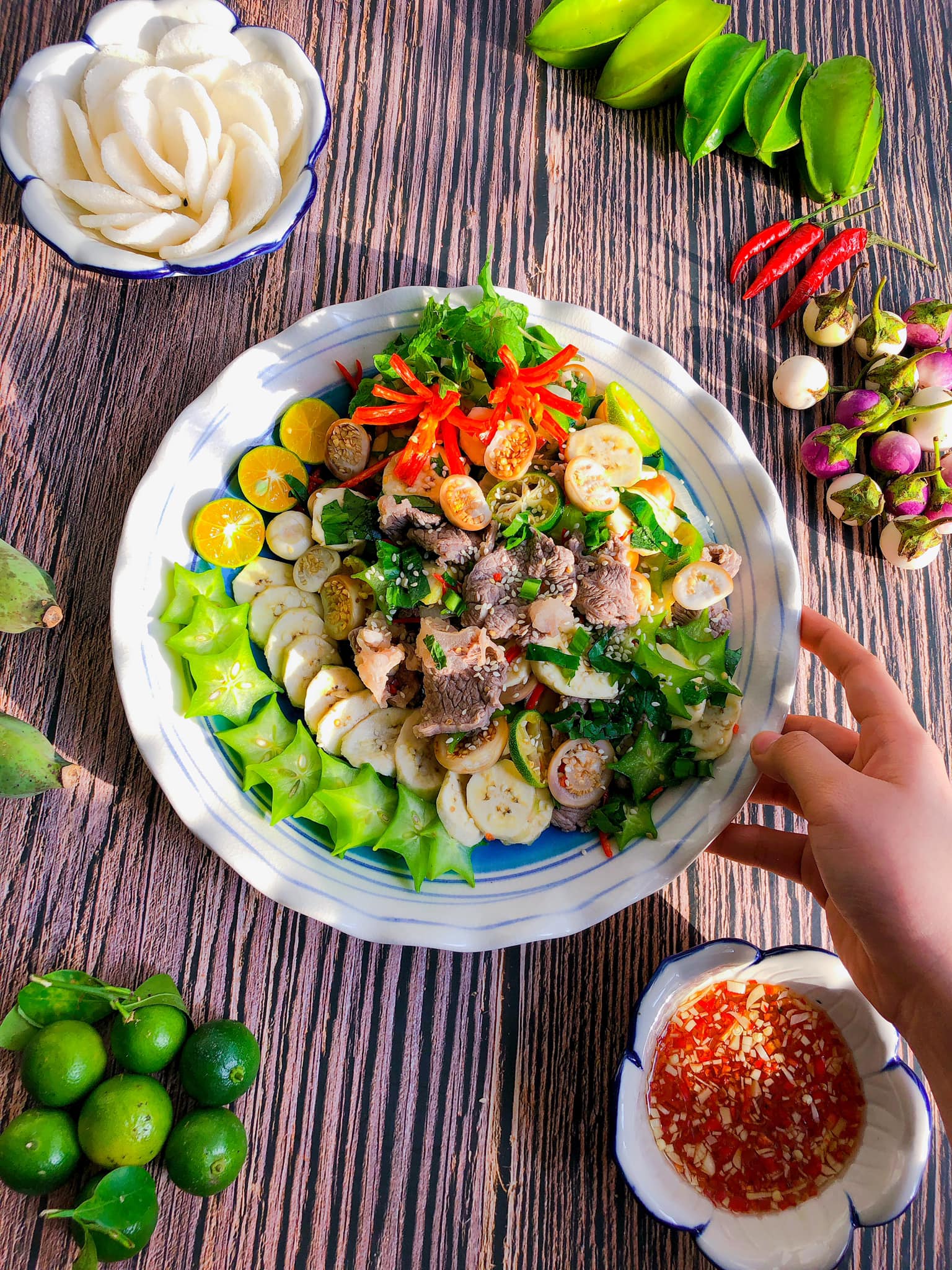 Cách làm gỏi thịt bò cà pháo giòn ngon, nhậu lai rai hay ăn khai vị đều hết ý - Ảnh 2