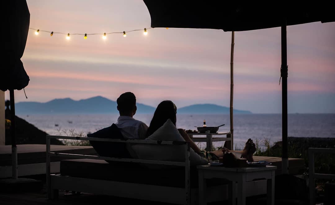 5 nhà hàng view biển ở Hội An, đổi gió một mình hay cùng gia đình đều chill hết nấc - Ảnh 1