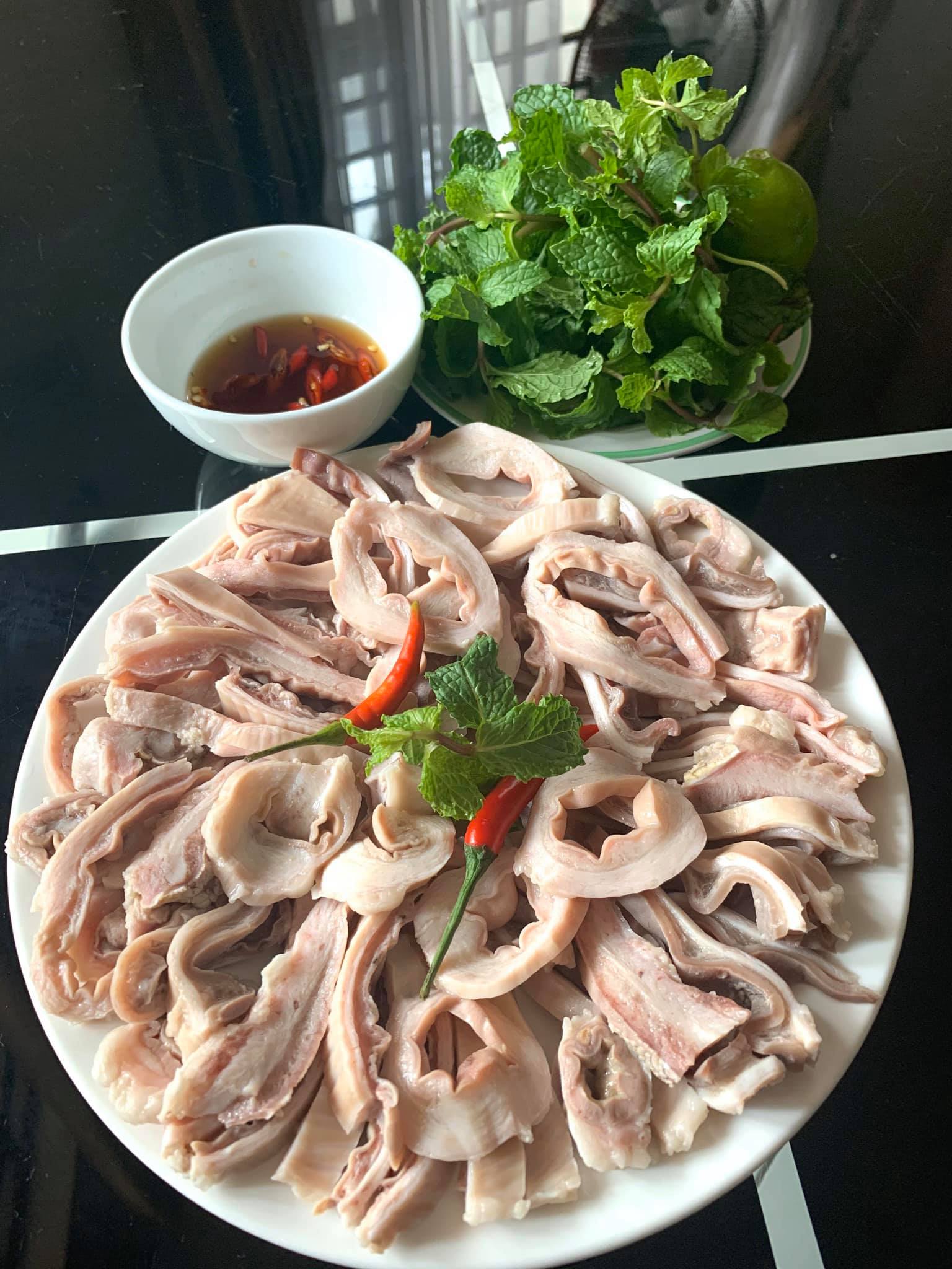 Cách luộc dạ dày đơn giản, trắng thơm và giòn ngon không kém ngoài hàng - Ảnh 1