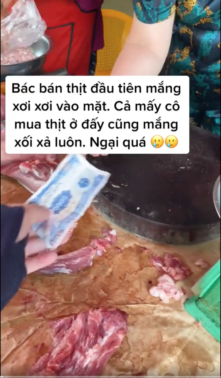 Bắt trend cầm 5 ngàn ra chợ, nam thanh niên nhận cái kết đắng từ các cô bán thịt  - Ảnh 4