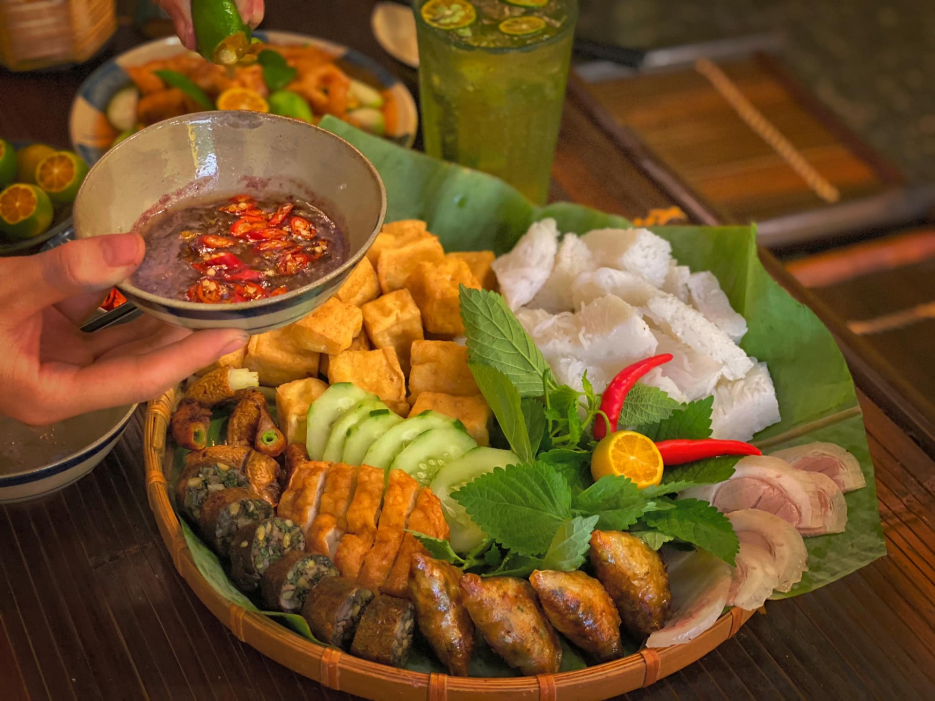 Cách làm bún đậu mắm tôm tại nhà ngon không kém ngoài tiệm - Ảnh 1