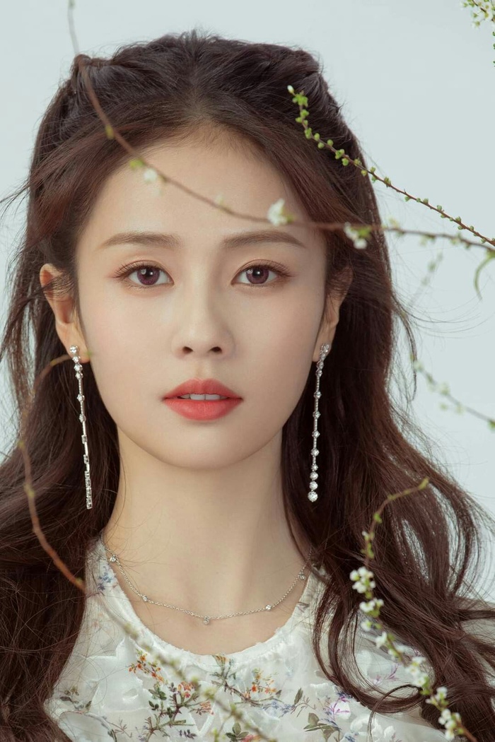 Rộ tin Triệu Lộ Tư bị Bạch Lộc thay thế trong “Trần Thiên Thiên trong lời đồn 2” vì hét giá cát-xe c - Ảnh 1