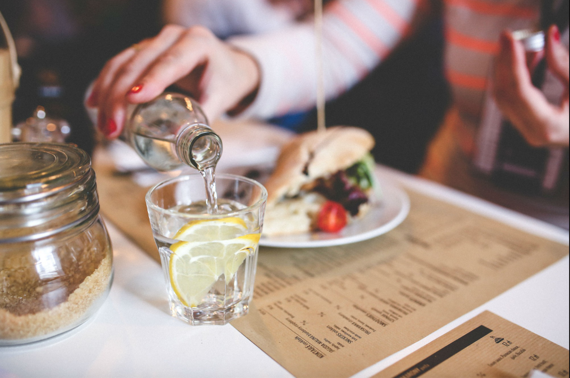 10 sai lầm khi ăn buffet mà bạn nên biết để có thể ăn ngon, ăn nhiều và ăn hiệu quả - Ảnh 1