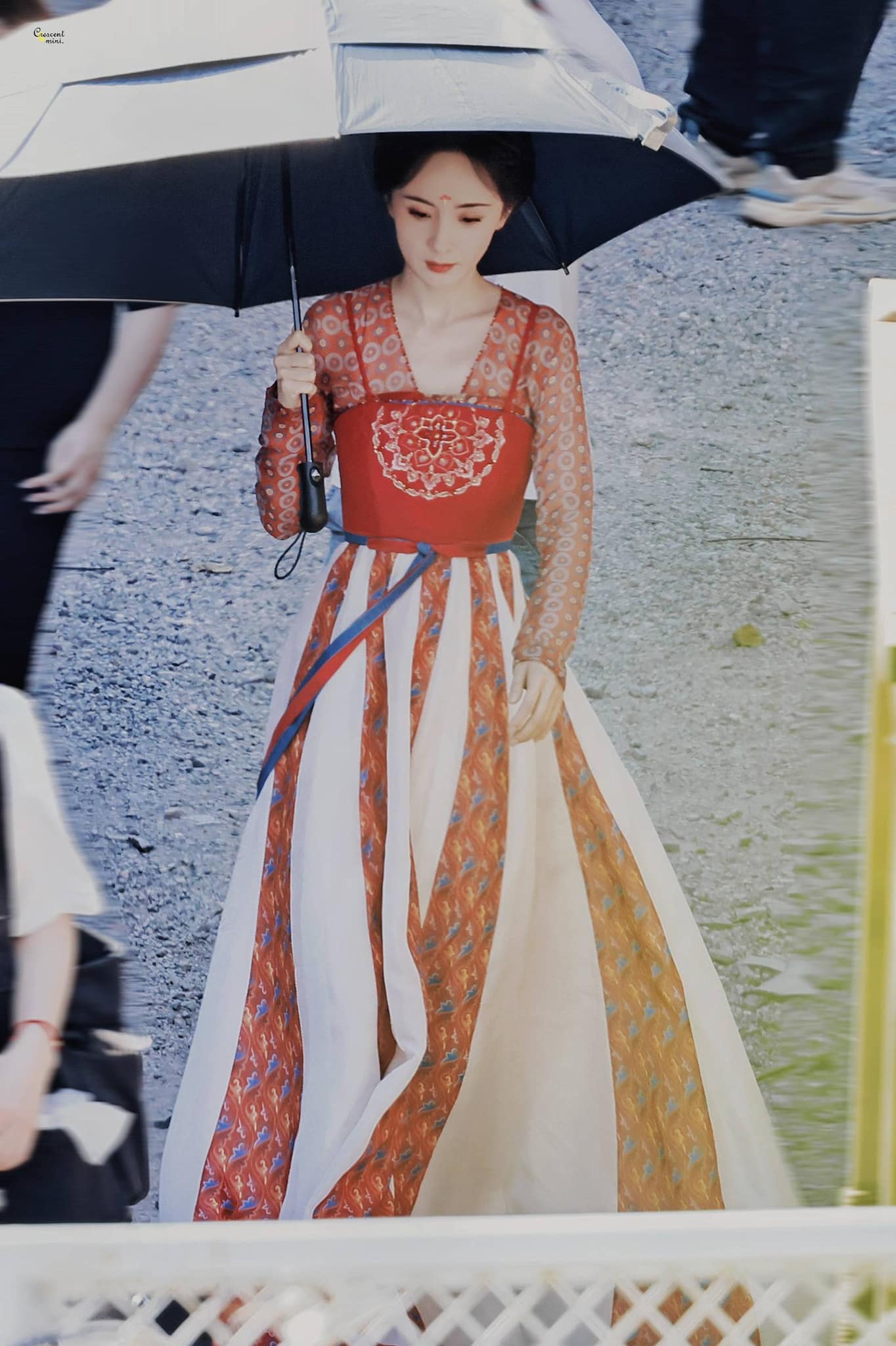 Tạo hình mới của Dương Mịch trong “Hồ Yêu Tiểu Hồng Nương” được fan hết lời ca ngợi - Ảnh 1