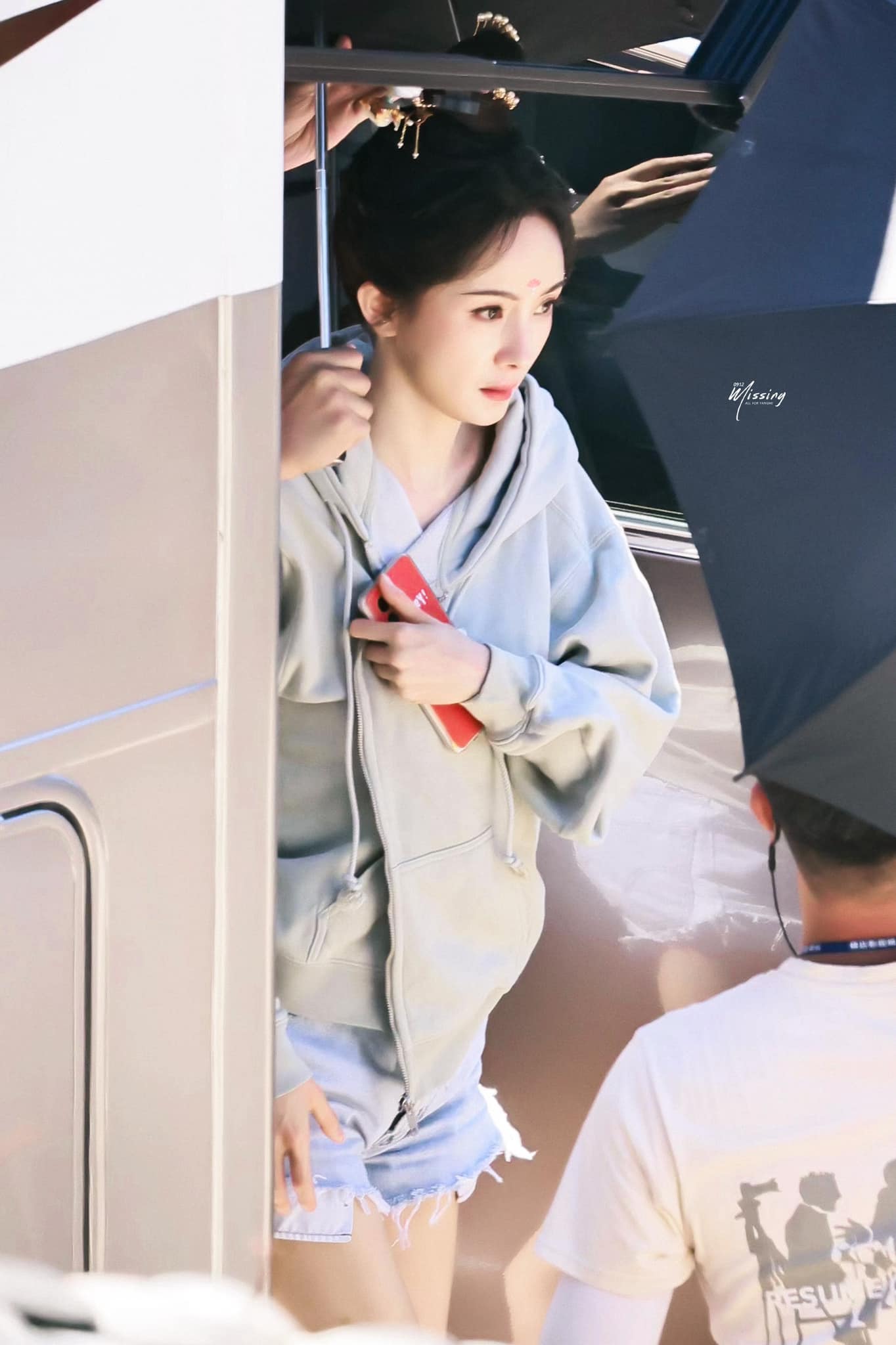 Tạo hình mới của Dương Mịch trong “Hồ Yêu Tiểu Hồng Nương” được fan hết lời ca ngợi - Ảnh 2