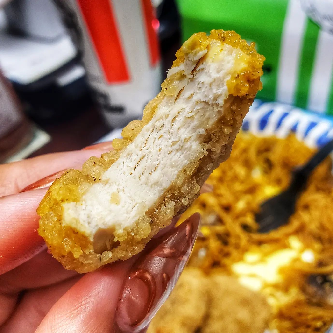 KFC “bắt kịp xu hướng” với gà rán thuần chay, tưởng không ngon mà ngon không tưởng - Ảnh 1