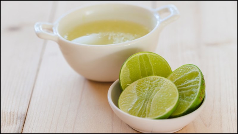 Cách làm nước chấm muối ớt, chấm thịt gà hay hải sản đều ngon số dzách - Ảnh 1