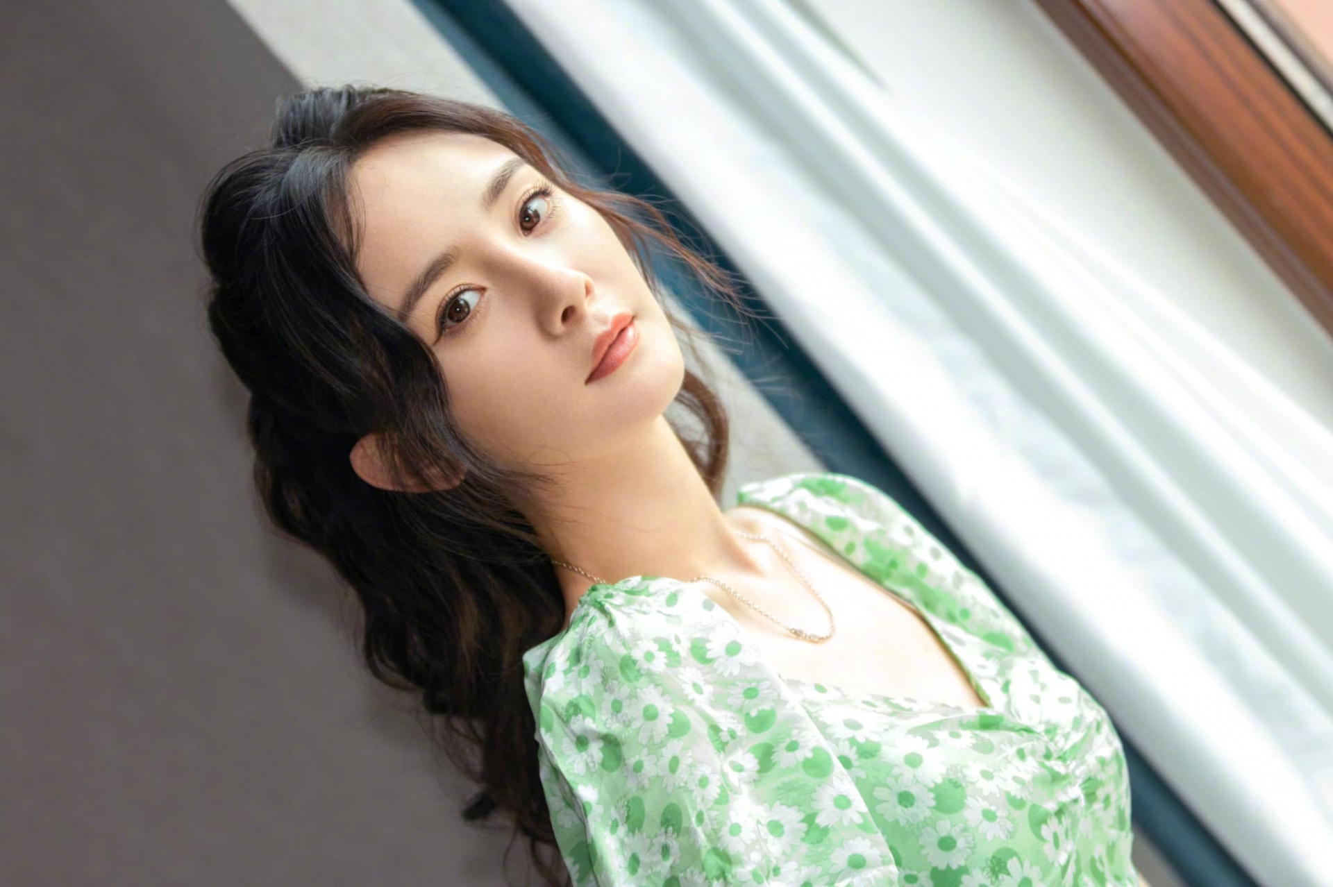 Dương Mịch nổi tiếng với EQ cao, lý do đã được nhân viên trang điểm xác nhận - Ảnh 5