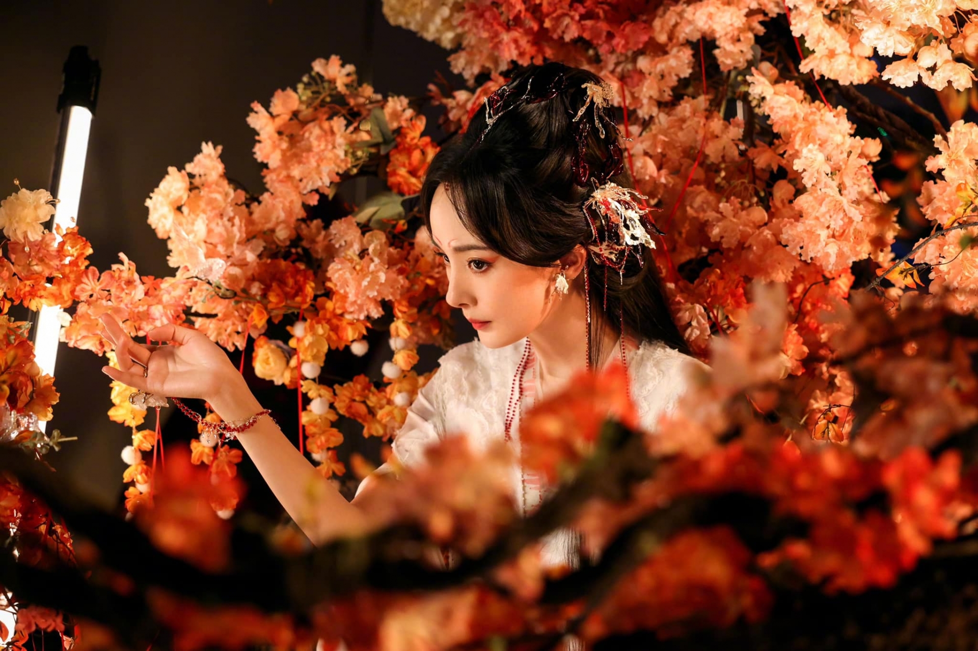 Dương Mịch được dự đoán là một trong những sao Hoa ngữ sẽ bùng nổ trong nửa cuối năm 2022 - Ảnh 1