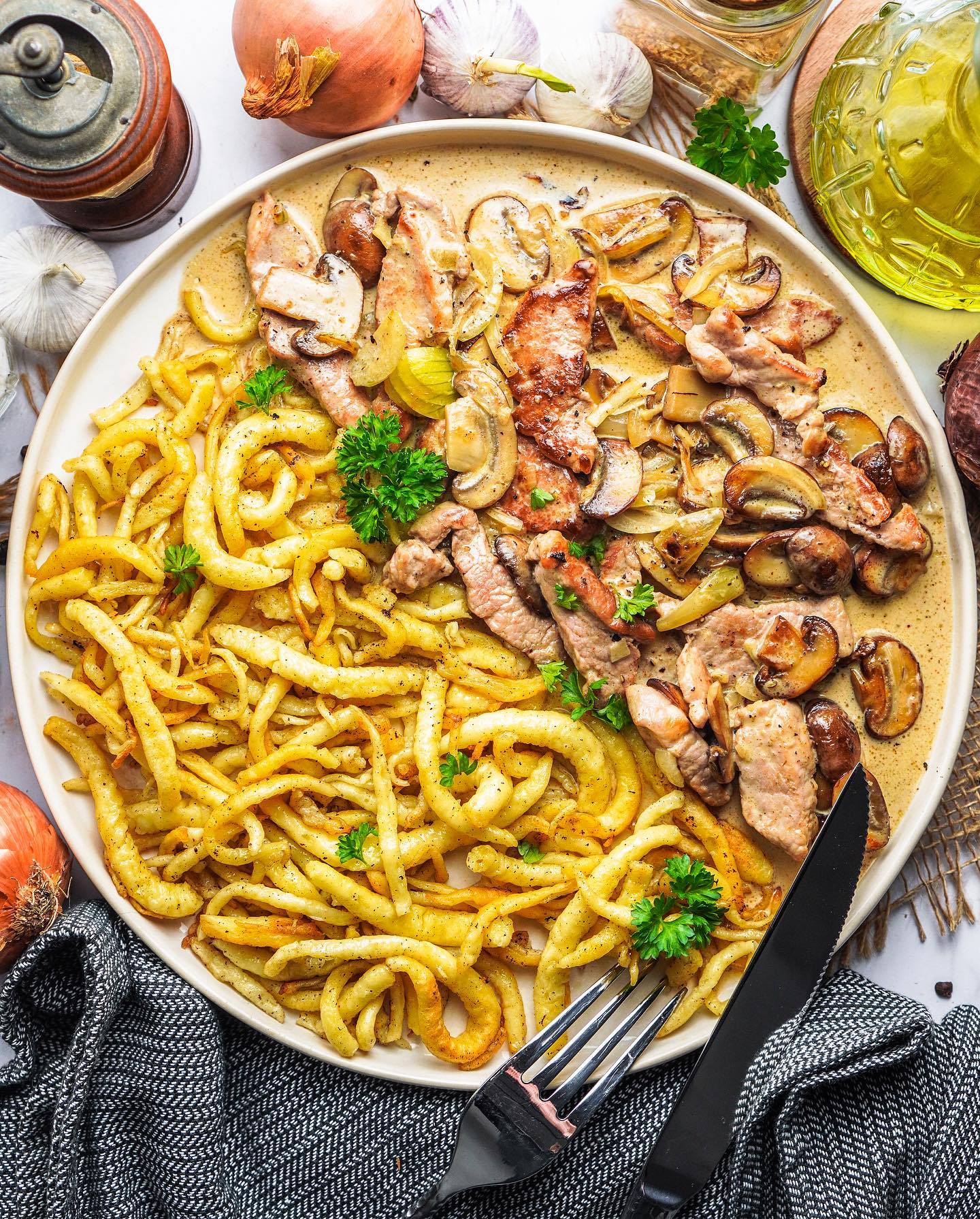 7 món đặc sản nổi tiếng mà bạn không nên bỏ qua khi đến Đức - Ảnh 1