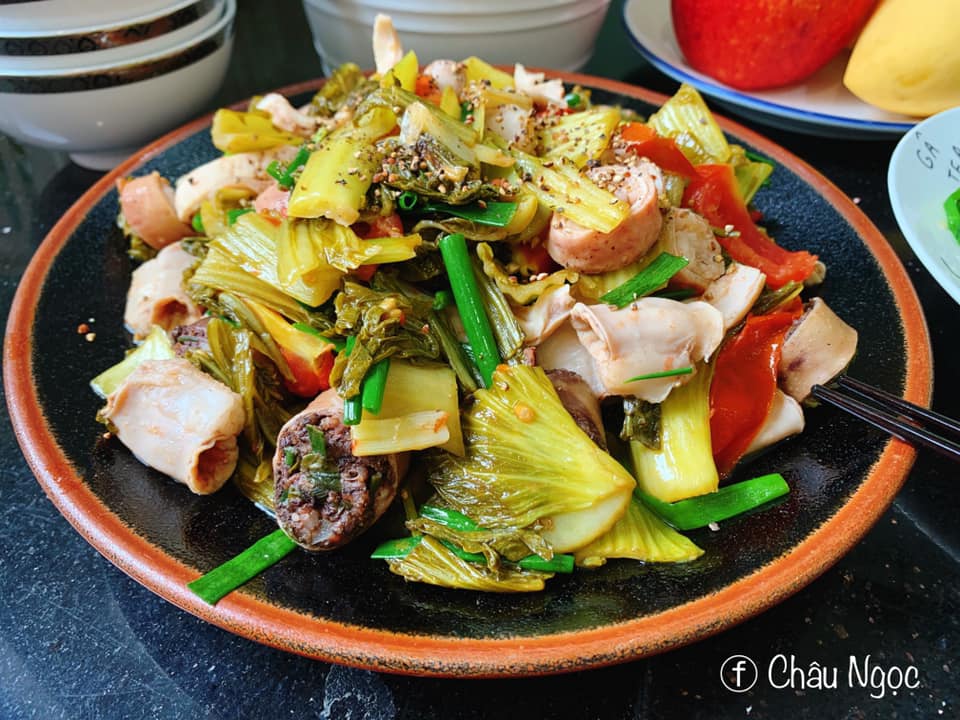 Cách làm lòng xào dưa 30 ngàn đầy đặn để đổi gió cuối tuần - Ảnh 1