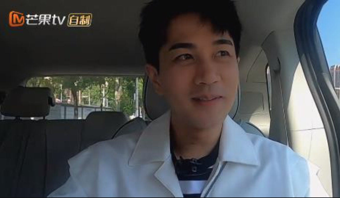 Lưu Khải Uy bị tố giả tạo trên show truyền hình, netizen đồng loạt chúc mừng Dương Mịch - Ảnh 1